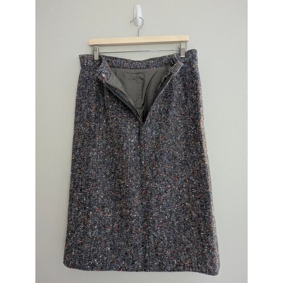 Louis Feraud Women’s Tweed Skirt Suit Gray FR 44 US Large Two Piece Skirt Set - Picture 9 of 10